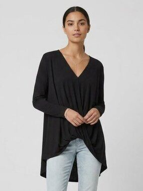⭐️ 5 for 20$! ⭐️Vero Moda Black Wrap Sweater